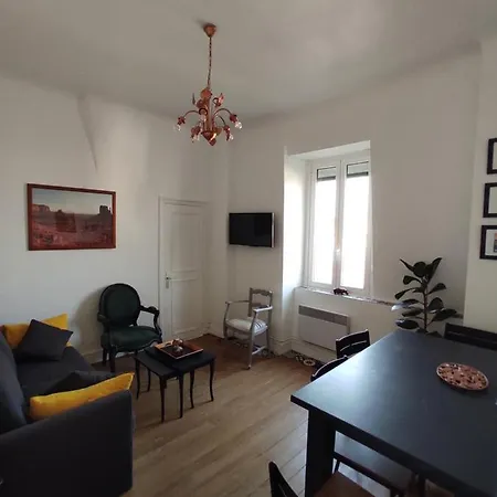 Pied De Apartment